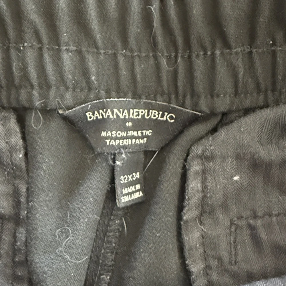 Banana Republic Black Elastic-Waist Chino Joggers - Picture 2 of 7